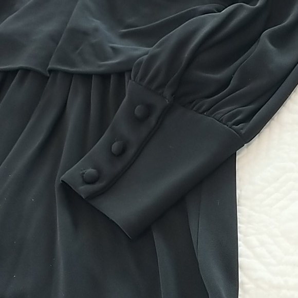 WORTH New York, Black Jersey Kylie V Neck Blouse Sz 8 - Picture 14 of 15